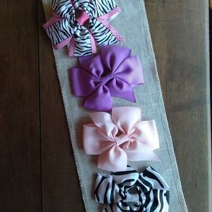 Bundle of 4 pretty bows